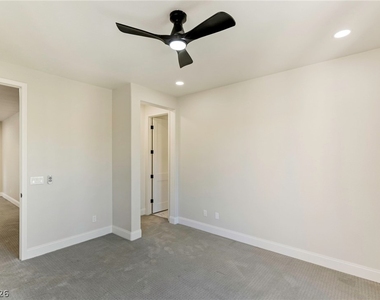 2462 Hollow Rock Court - Photo Thumbnail 30