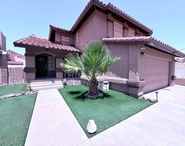 9004 Pebble Shore Court - Photo Thumbnail 2