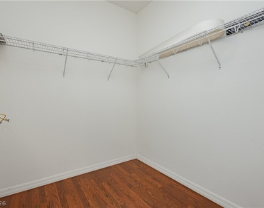11220 Robin Park Avenue - Photo Thumbnail 26