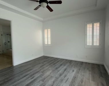 2321 Martinique Avenue - Photo Thumbnail 28