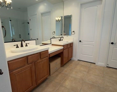 2321 Martinique Avenue - Photo Thumbnail 35