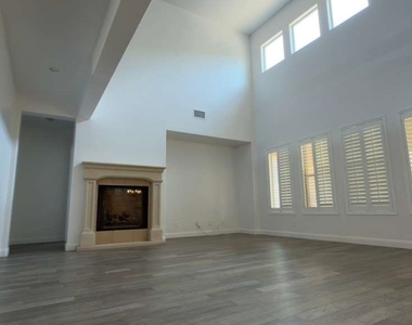 2321 Martinique Avenue - Photo Thumbnail 9
