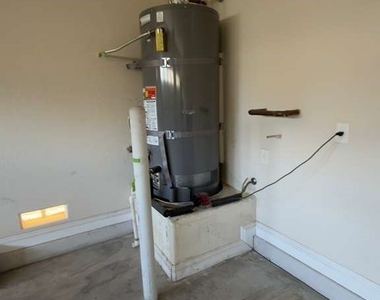 2321 Martinique Avenue - Photo Thumbnail 40