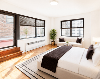 412 East 55th Street - Photo Thumbnail 3