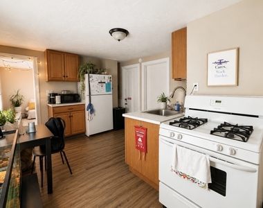 143 Harrison Street - Photo Thumbnail 2
