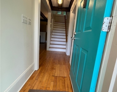831 Lancaster Avenue - Photo Thumbnail 3