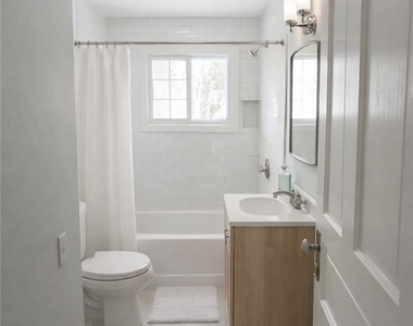831 Lancaster Avenue - Photo Thumbnail 14
