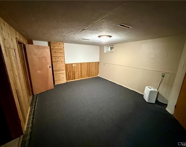 5452 Borgase Lane - Photo Thumbnail 12
