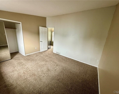 5452 Borgase Lane - Photo Thumbnail 8