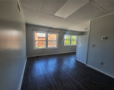 4067 Apt 2 Ridge Road - Photo Thumbnail 13