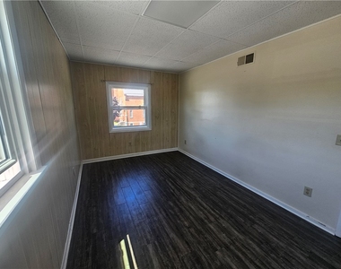 4067 Apt 2 Ridge Road - Photo Thumbnail 8