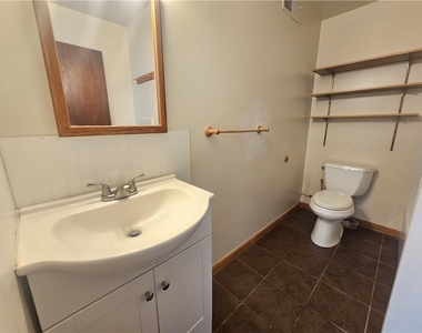 4067 Apt 2 Ridge Road - Photo Thumbnail 5