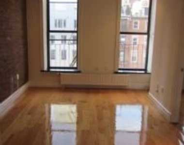 East 13th Street - Photo Thumbnail 3