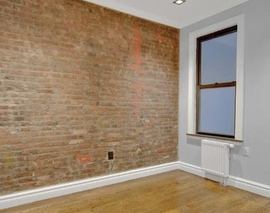 East 13th Street - Photo Thumbnail 5
