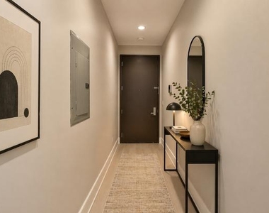 Stanton Street - Photo Thumbnail 1