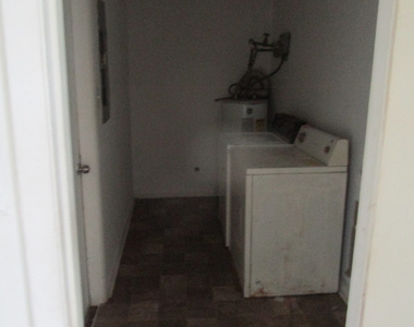 5962 Bloomfield Road - Photo Thumbnail 4