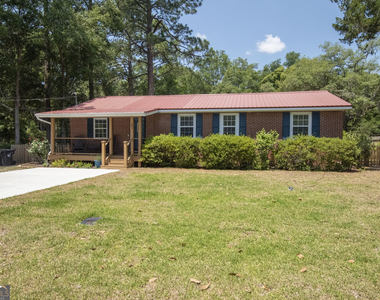 501 Bailey Street - Photo Thumbnail 2