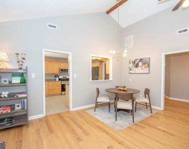 103 Burnham Rise - Photo Thumbnail 13