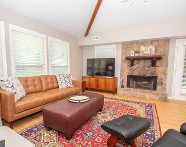 103 Burnham Rise - Photo Thumbnail 1
