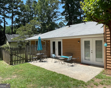 103 Burnham Rise - Photo Thumbnail 18