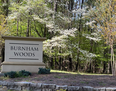 103 Burnham Rise - Photo Thumbnail 32