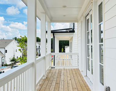 657 Summit Hill Way - Photo Thumbnail 22