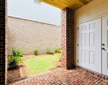 657 Summit Hill Way - Photo Thumbnail 48