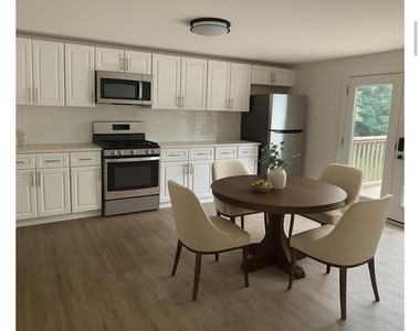 4941 Isle Royal Court - Photo Thumbnail 3