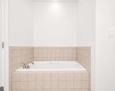 5490 Ne Glenridge Park - Photo Thumbnail 16