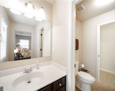 7740 Stratford Lane - Photo Thumbnail 18