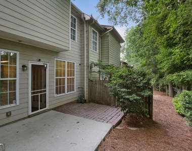 720 Surrey Park Place Se - Photo Thumbnail 25