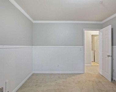720 Surrey Park Place Se - Photo Thumbnail 18