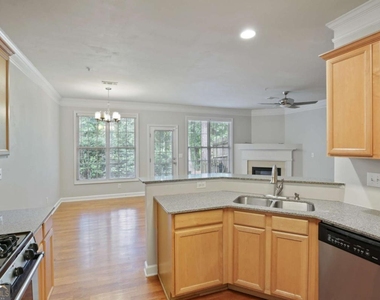 720 Surrey Park Place Se - Photo Thumbnail 8