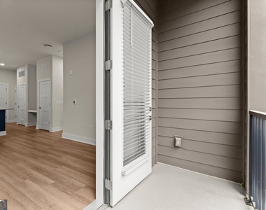 2648 Sandy Plains Road - Photo Thumbnail 13