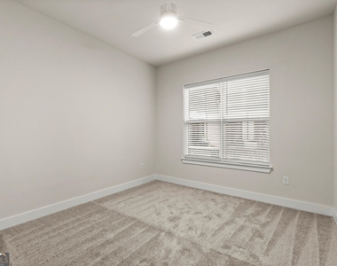 2648 Sandy Plains Road - Photo Thumbnail 15