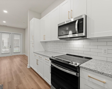 2648 Sandy Plains Road - Photo Thumbnail 7