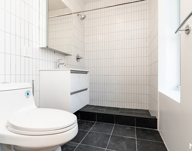 129 Graham Avenue - Photo Thumbnail 12