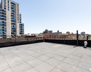 129 Graham Avenue - Photo Thumbnail 18
