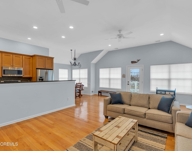 412 Broadway - Photo Thumbnail 10