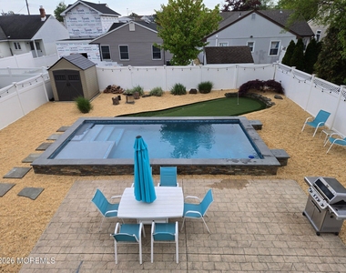 412 Broadway - Photo Thumbnail 38