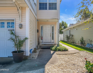 412 Broadway - Photo Thumbnail 2