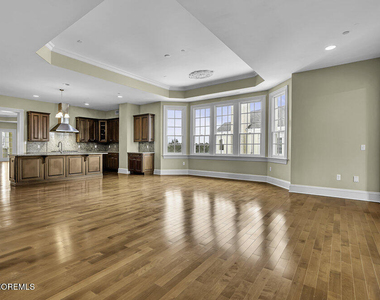1021 Oval Road - Photo Thumbnail 8