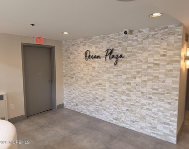 525 Ocean Boulevard - Photo Thumbnail 1