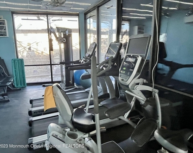 525 Ocean Boulevard - Photo Thumbnail 15