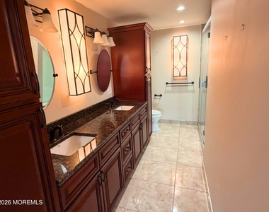525 Ocean Boulevard - Photo Thumbnail 12