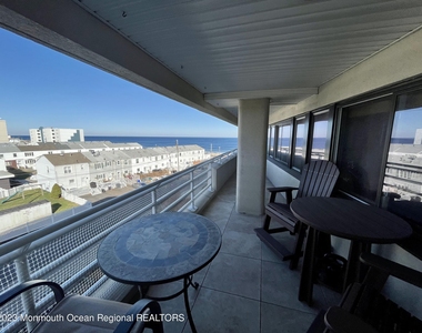 525 Ocean Boulevard - Photo Thumbnail 8
