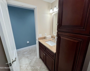 525 Ocean Boulevard - Photo Thumbnail 14