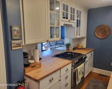 80 Heck Avenue - Photo Thumbnail 16