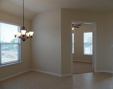 1304 Poplar - Photo Thumbnail 12