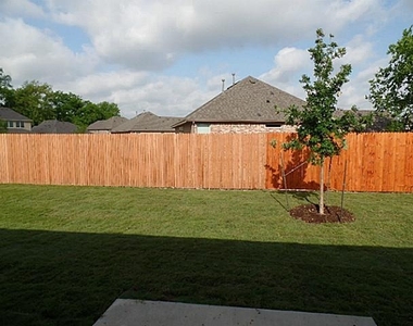 1304 Poplar - Photo Thumbnail 14